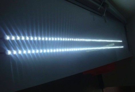 Imprägniern Sie nicht Rolle von LED-Neonbeleuchtung, flexible Streifen 3528 RGB SMD LED